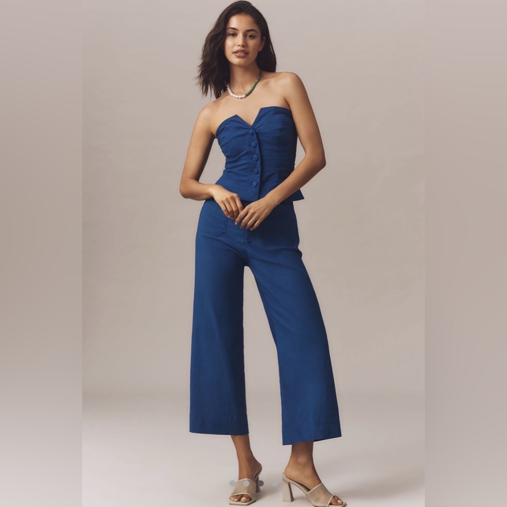 The Colette Cropped Wide-Leg
Trousers by Maeve blue